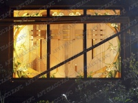 Витражи тиффани в составе двухкамерного стеклопакета, вид с улицы (три окна общим размером 2,7 х 1,9 м)